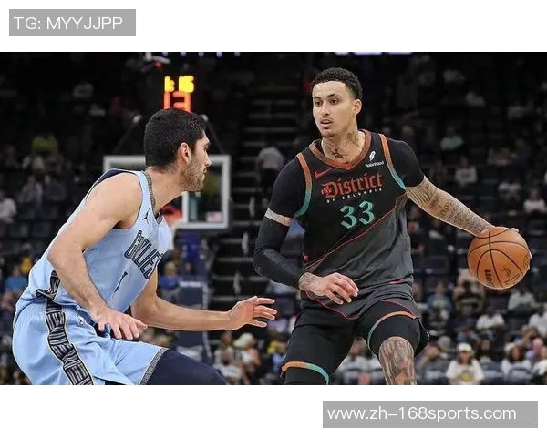 阿夫迪亚利用身材优势对位魔术火箭展现实力与挑战 阿夫迪亚利用身材优势对位魔术火箭展现实力与挑战